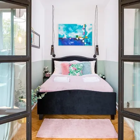 Rent Like - Wilcza 58 *