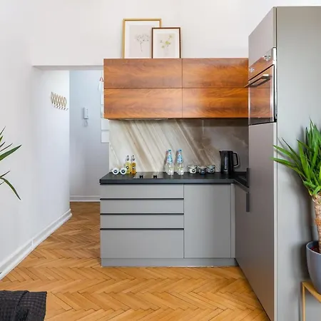 Hotel Rent Like - Wilcza 58 *