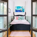 Rent Like - Wilcza 58 *